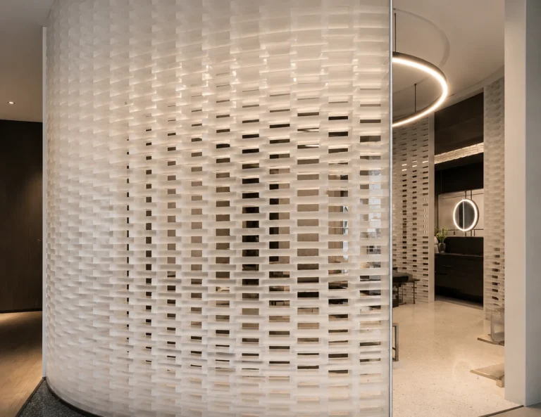 جدار من الطوب الزجاجي المنحني المصنفر للتصميم الداخلي التجاري